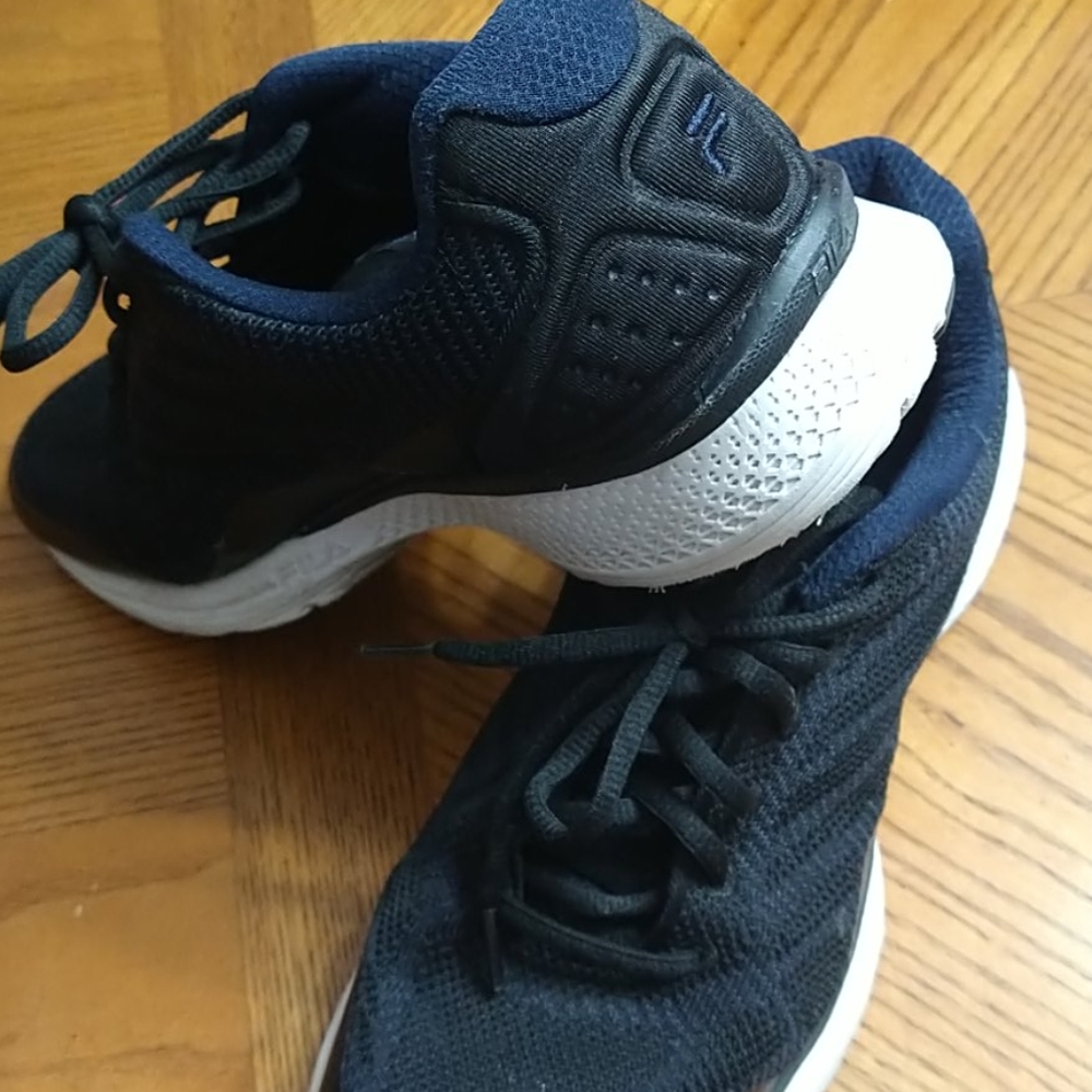 Men's FILA Sneakers - Picture 2 of 2